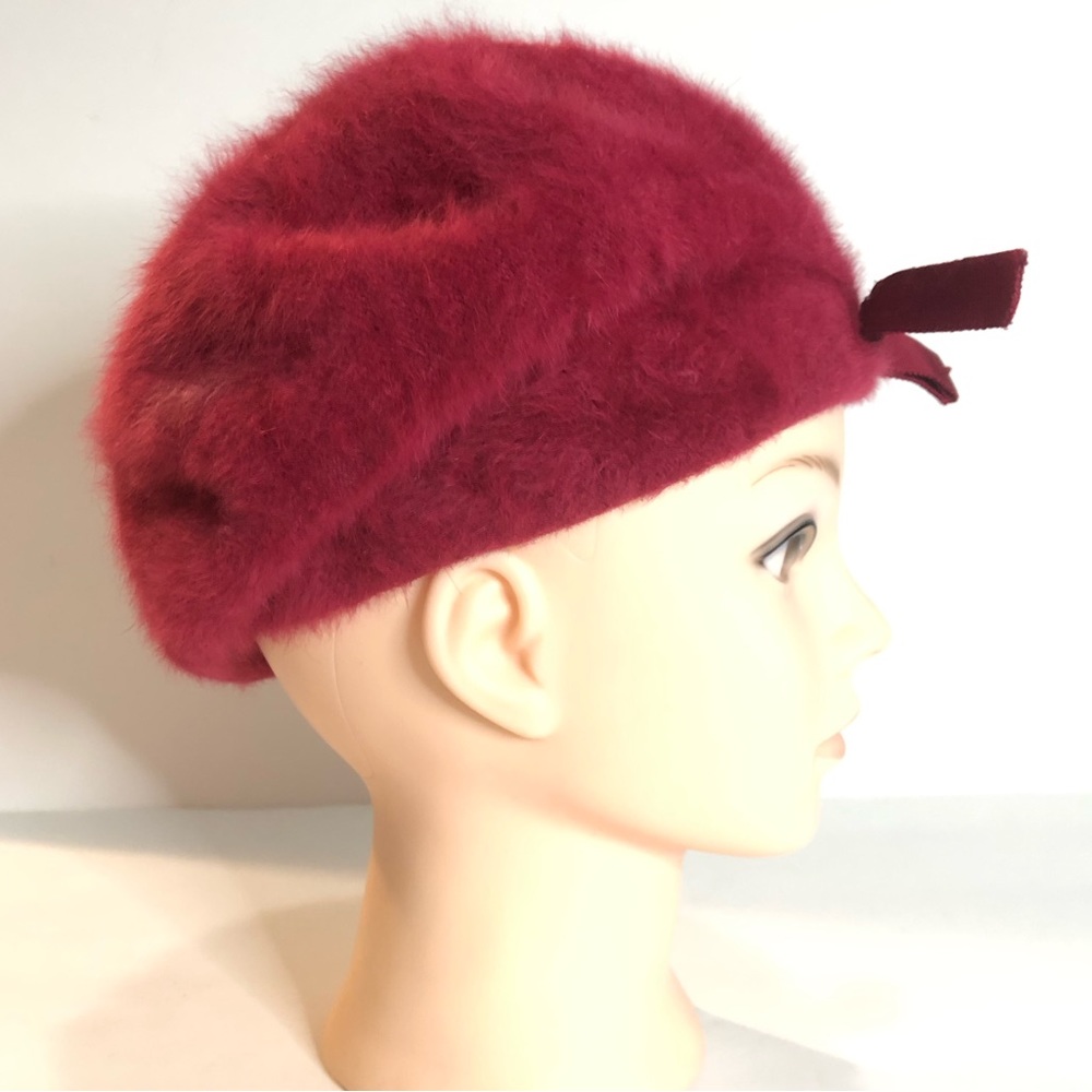 Vintage Kangol design woman’s burgundy beret hat